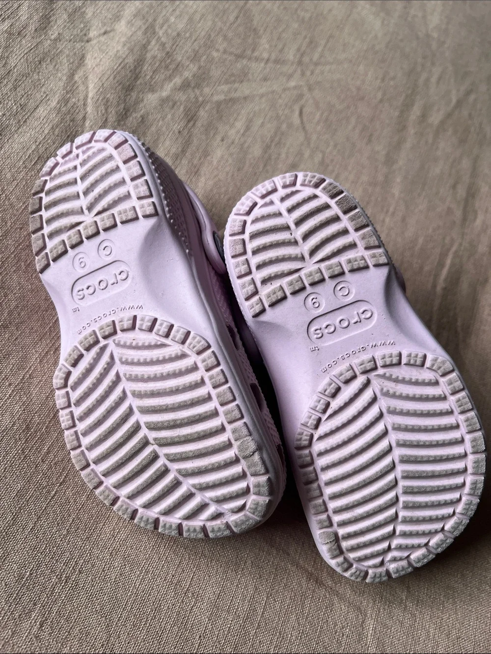 CROCS Kids Classic Clog in Light Pink